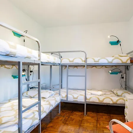 Hostal Surf House Sanvi *